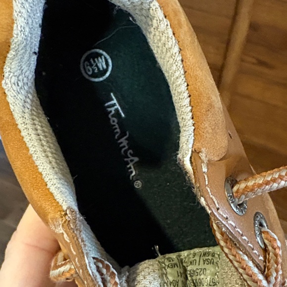 Thom McAn Kids Sneakers in Tan and Cream - Picture 5 of 6